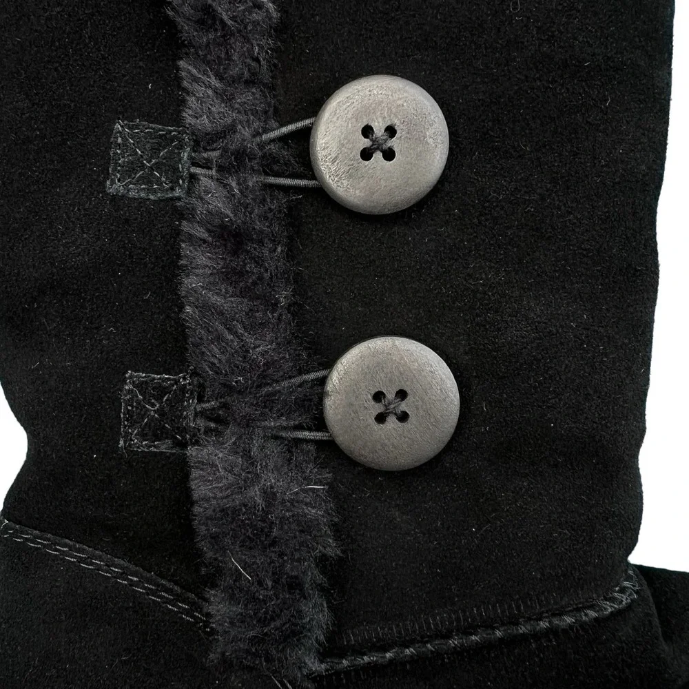 Canyon River Blues Women’s Black Suede & Faux Sherpa Boot 9